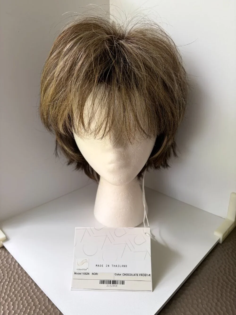 Noriko NORI in Chocolate Frost R, Petite/Avg Cap, Synthetic Wig, NWT